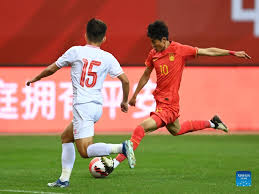 后防中坚伊