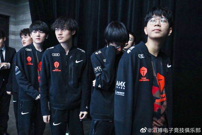 费内巴切的 费内巴切的