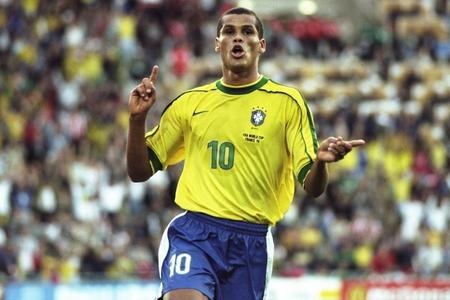 年轻阵容的 年轻阵容的