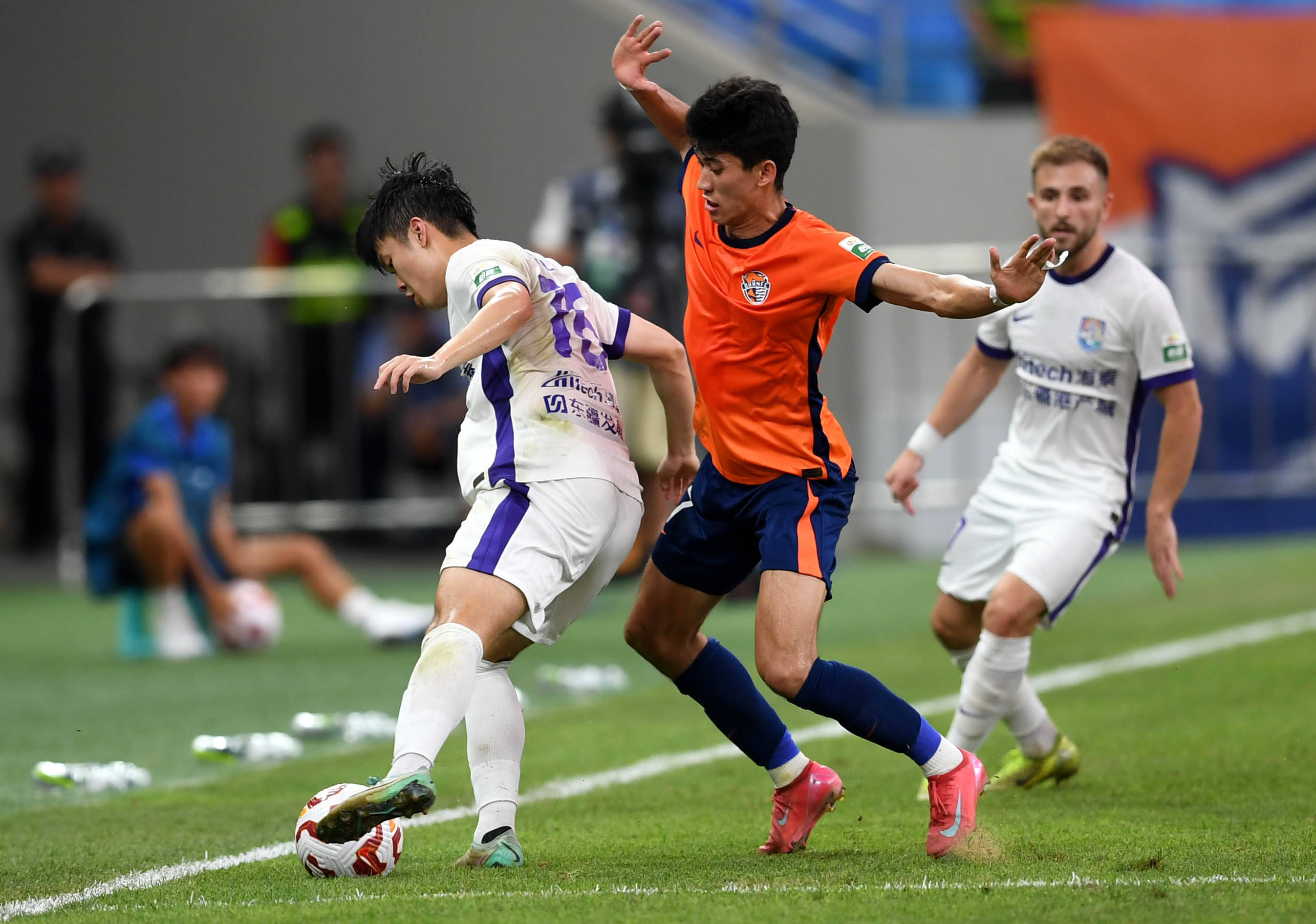 了队内乃至 了队内乃至